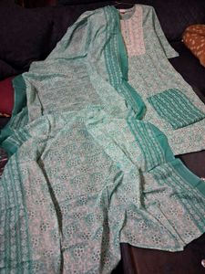 Elegant Kurta Set L Size 40