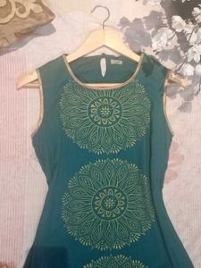 Green Sleeveless A-line Fish Cut Dress, Size -XS