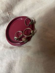 set if 2 pair silver toe rings