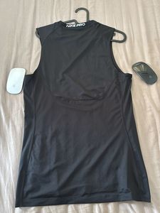 Rarely Used Men Light Weight Tank Top (Nike