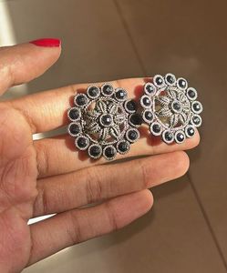 Elegant Floral Stud Earrings