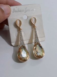 Elegant Golden Drop Earrings