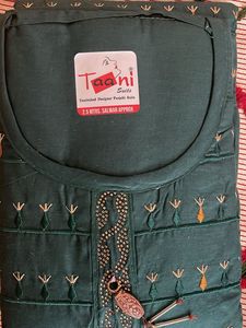 unstitched Elegant Green Salwar Suit set with dupa