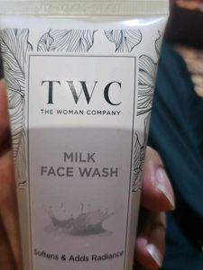 TWC The Woman Company Milk Face Wash