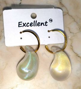 TRANSPARENT SHINY EARRINGS