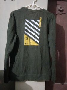 5 hoodies and sweatshirt Bundle