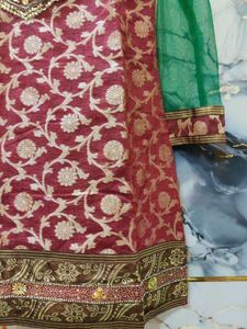 Banarasi Elegant Embroidered Kurta