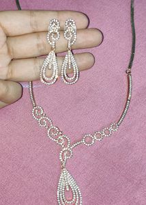 Rose gold Necklace Set.
