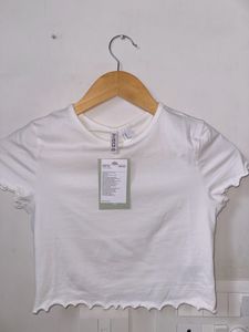 H&amp;m White Cropped Tshirt🤍
