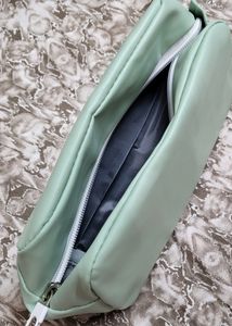 UNDERARM LIGHTENING ROLL ON
