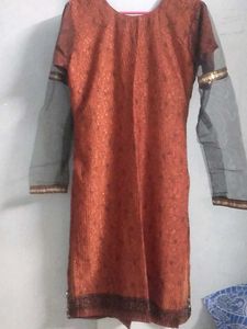 Ethnic Kurta with Embellishments