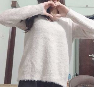 Women Woolen Top