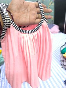 Girls&#39; Pink Top &amp; Skirt Set