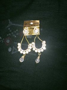Jewelry Set: Earrings &amp; Necklace