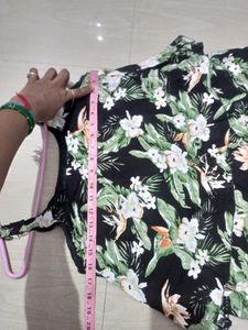 Summer Special New Black Floral Print Top