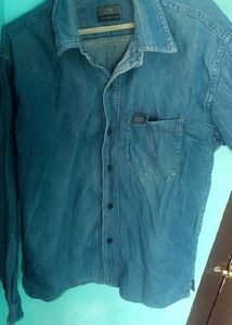 COMFORTABLE UNISEX DENIM SHIRT