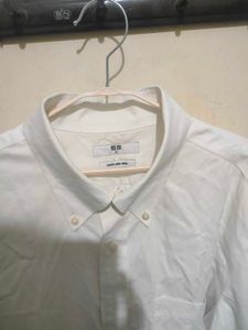Uniqlo White  Premium Shirt