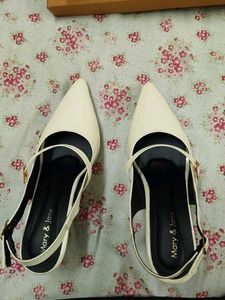 Elegant Slingback Heels