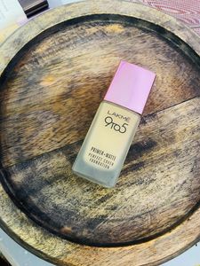 Lakme 9to5 Foundation