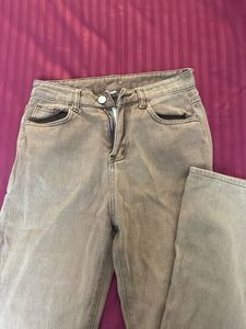 Trendy Brown Straight Leg Jeans