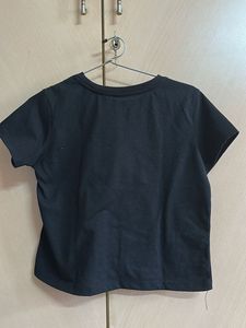 Black T-shirt