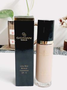 Oriflame Giordani Gold Long Wear  Foundation SPF15
