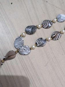 New Neck Set With Earrings