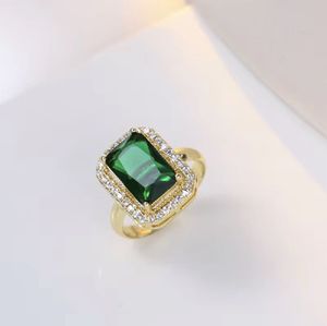 Emerald Jewellery Set