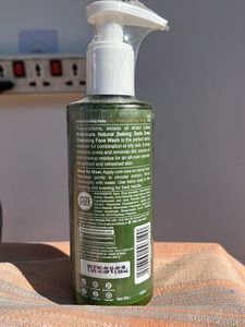Lotus botanicals Deep cleansing Face Wash