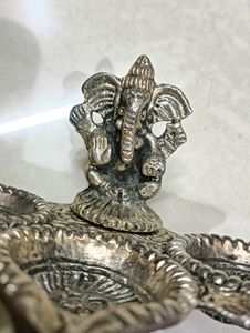 Dia With Ganesha Idol