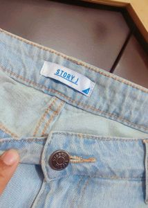 Light Blue Capri Jeans For Girl Or Woman 32 Waist