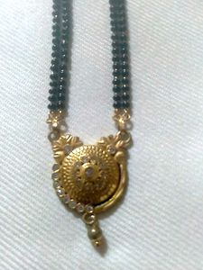 Gold Mangalsutra Pendant Necklace