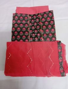 Women&#39;s Unstitched Dress Material