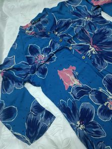 Zudio Floral Print Long Sleeve Kurti