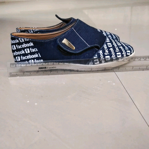 footwears item 7