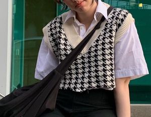 Urbanic Houndstooth Knit Vest