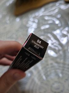 Staze Lip Gloss Balm