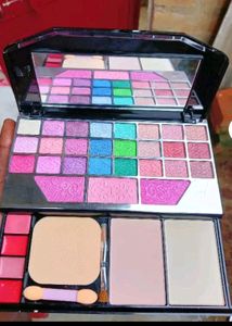 Combo Of Makeup Kit, Makeu Brush, Blender