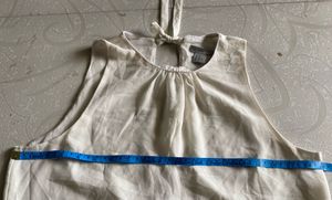 H&amp;M Ivory Sleeveless Top – Size 38