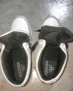 Jordan Style High-Top Sneakers