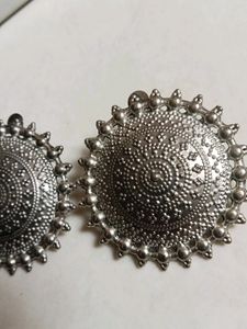 Round Earrings