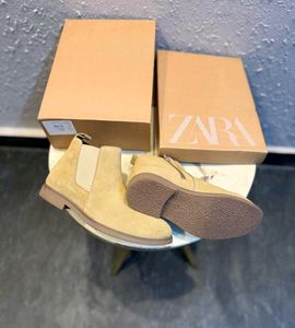 Zara Suede Chelsea Boots