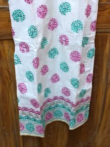 Gently Used White With Floral Embroidery Kurti