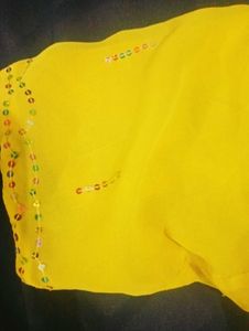 Yellow Embellished Saree With Blouse