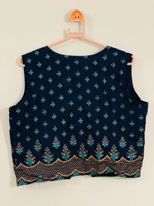 Ethnic Print Sleeveless Jacket
