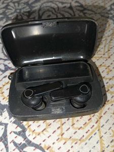 &#34;Premium Wireless Earbuds with Charging Case&#34;
