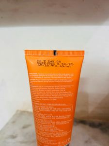 Dot &amp; Key Mango Facewash