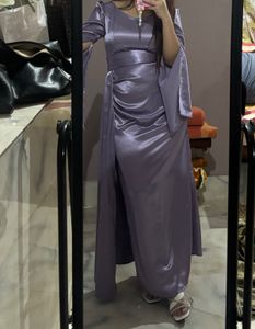 Elegant Gown 🌷