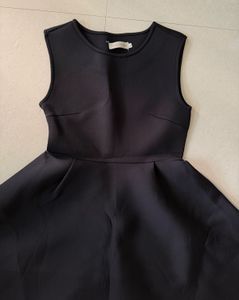 Chic Black High-Low Dress 👗