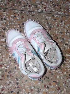 White Casual Stylish Sneaker Shoes